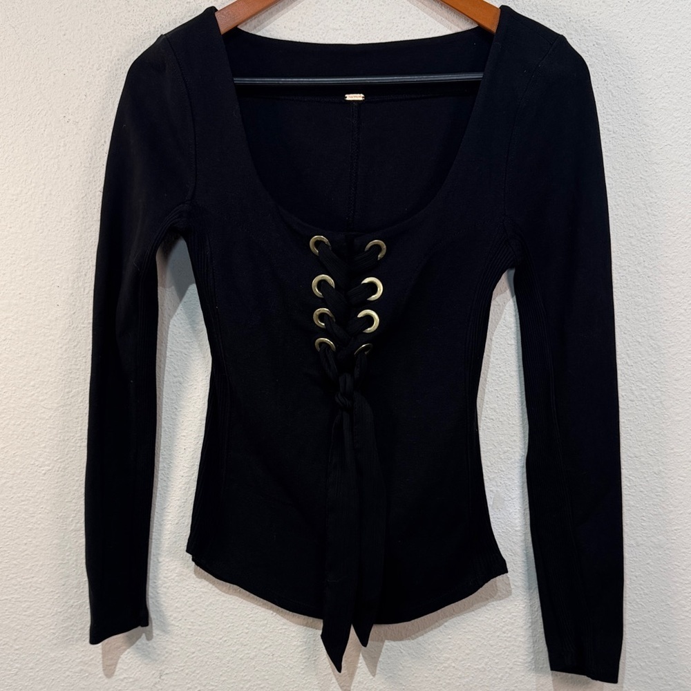 Free People “looking back” Black Lace-Up Women's Top size small - Picture 2 of 6